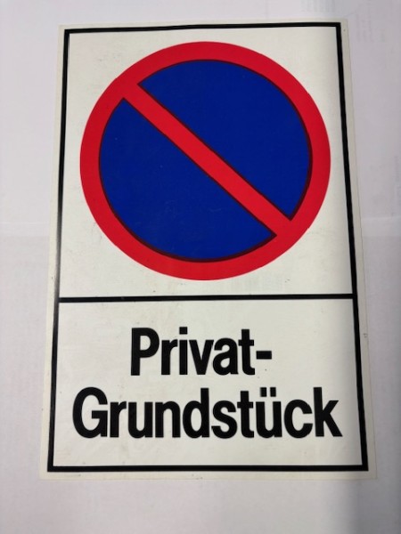 Privat Grundstück P verboten m. Piktogramm