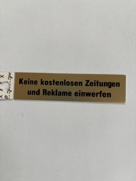 Keine kostenlosen Zeitungen u. Reklame einwerfen